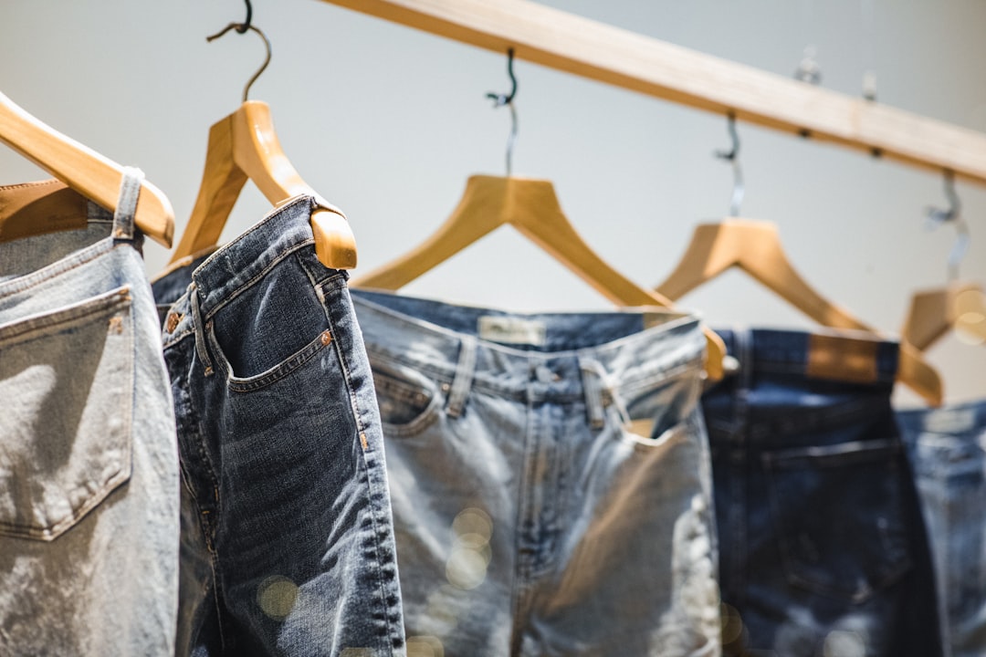 Rodzaje dżinsów: od boyfriend po skinny